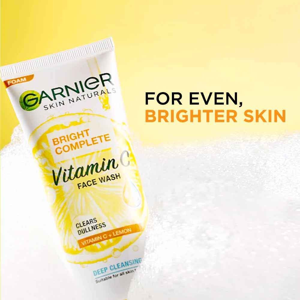 Garnier Bright Complete Vitamin C Facewash, 50g - Sparkling Fusion